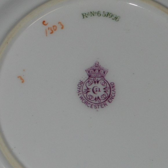 rare find, set of 4 Saucers. Royal Worcester U.K., C1303 - Picture 6 of 6